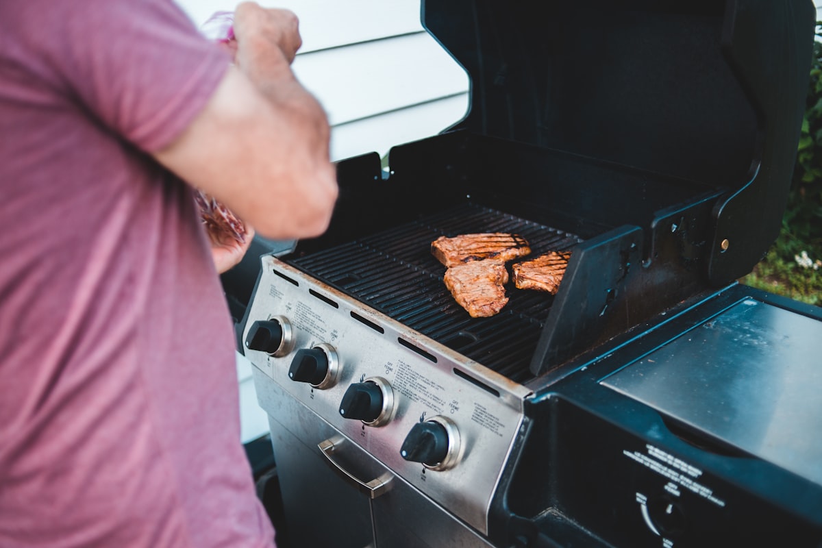 Caloric surplus and lean muscle gain